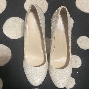 COPY - Bone colored Calvin Klein platform pump